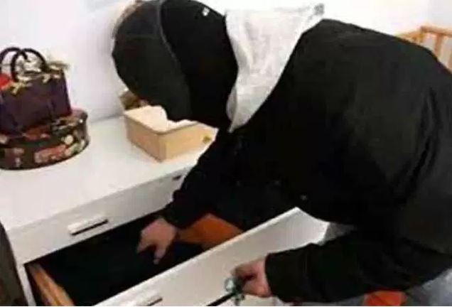 EMRAT/ Itali, prangose  3 “skifterët” shqiptarë, tmerri i vilave të pasanikëve në Genoa