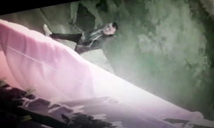 Hajduti filmohet ndërsa vjedh 2 milionë lekë te “Shkolla e Kuqe”