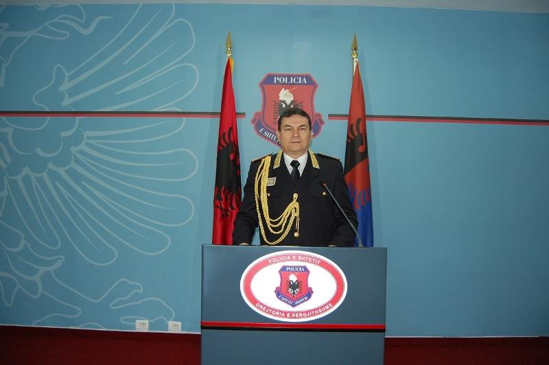 Qeveria i jep gradën “Drejtues madhor”, drejtorit të Policisë, Haki Çako