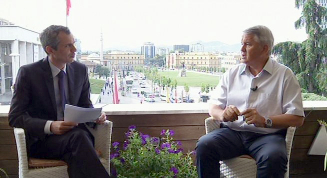 Hapen dhe kontrollohen të gjitha letrat e Halim Kosovës