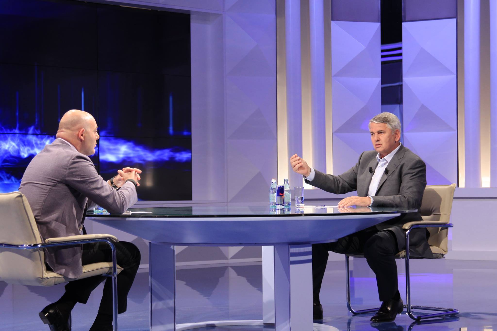 Rrëfehet Halim Kosova: Mjek u bëra nga gjyshja, drejtor më bëri Leonard Solis