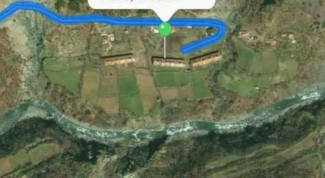 FOTO/Ky kryetar bashkie ka magazina hashashi