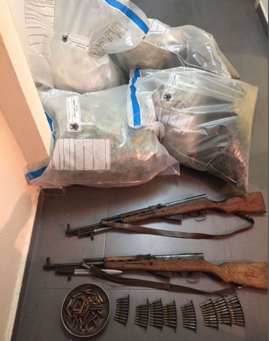 EMRAT/Shkatërrohet  një grup kriminal i hashashit në Tiranë