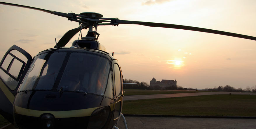 SKANDAL/ “I prishi qetësinë kryeministrit” në Dhërmi, ndalohet në Rinas piloti i certifikuar nga NATO