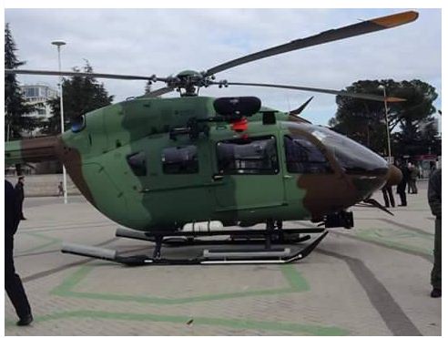 FOTO/ Ky është modeli i helikopterit që u rrëzua sot në liqenin e Shkodrës