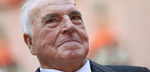 Helmut Kohl, në gjendje kritike