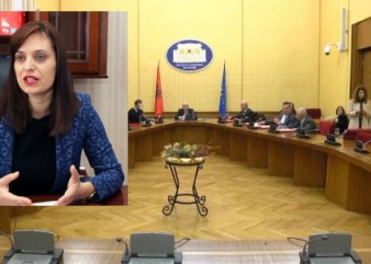 DEBATI/ Deputetët tallen me kërkesën e Avokates së Shtetit për të arrestuar Edmond Spahon