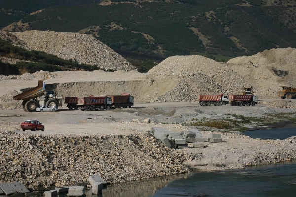 Ja si ka funksionuar skema e pastrimit të parave. Beccheti jashtë vendit, lëshohet urdhër arresti