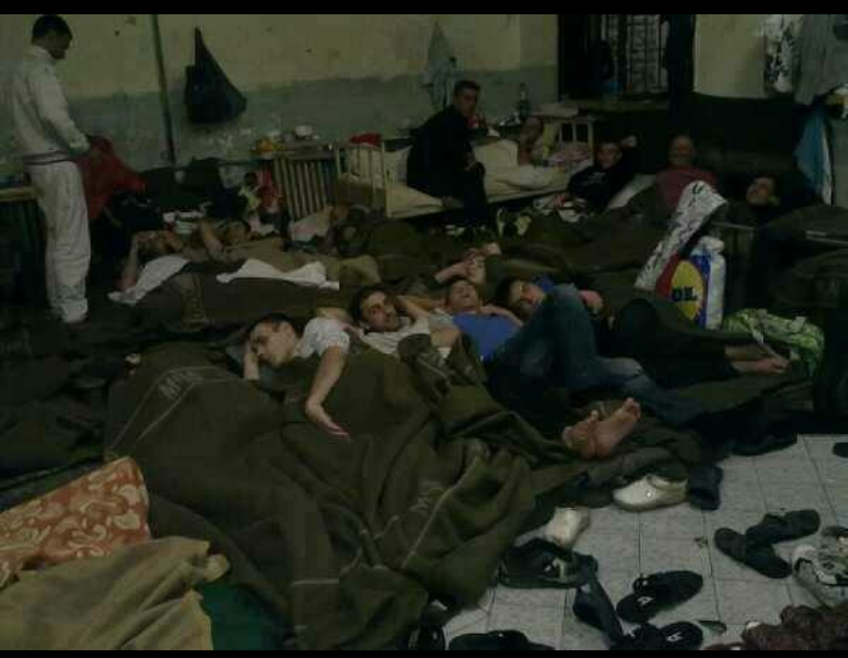 Fotografi dixhital: Kushtet çnjerezore per shqiptaret ne burgun e Idrizoves