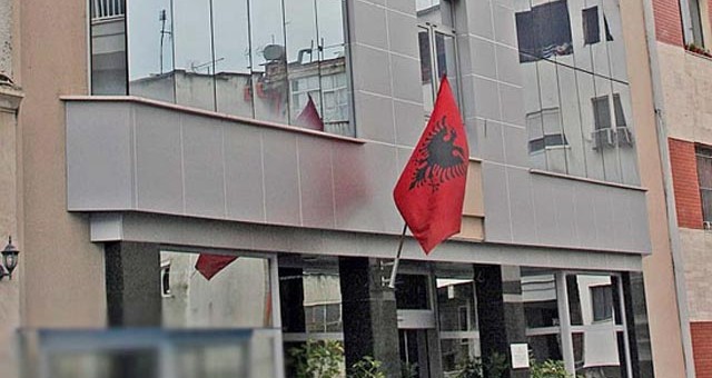 ENDIRA BUSHATI/ ILDKPI, konflikt interesi brenda institucionit, gratë e kujt janë ato që verifikojnë