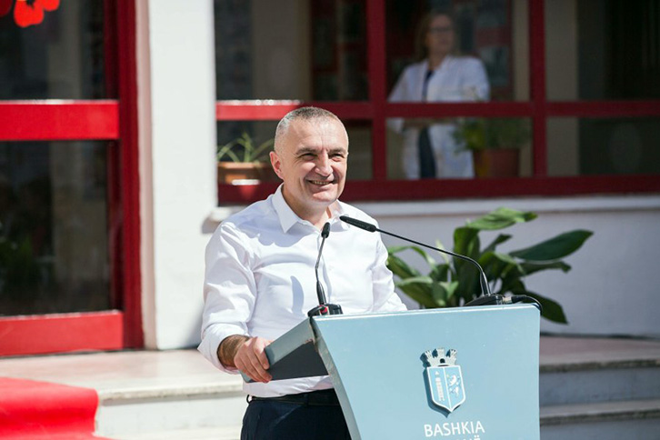 VIDEO/ Ilir Meta ironizon: Pos s’mësuat e nuk morën 10-ta, lali Eri nuk ju sjell fiq