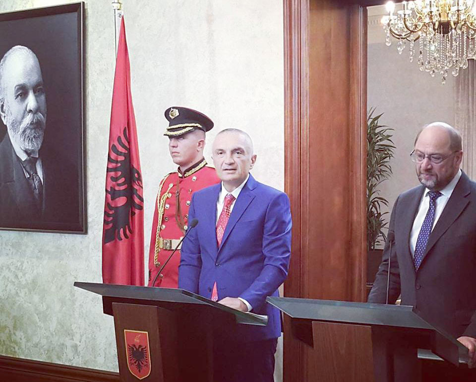 Schulz: Çelja e negociatave…?! Viti 2015 është shpejt…, por PE mbështet integrimin e Shqipërisë