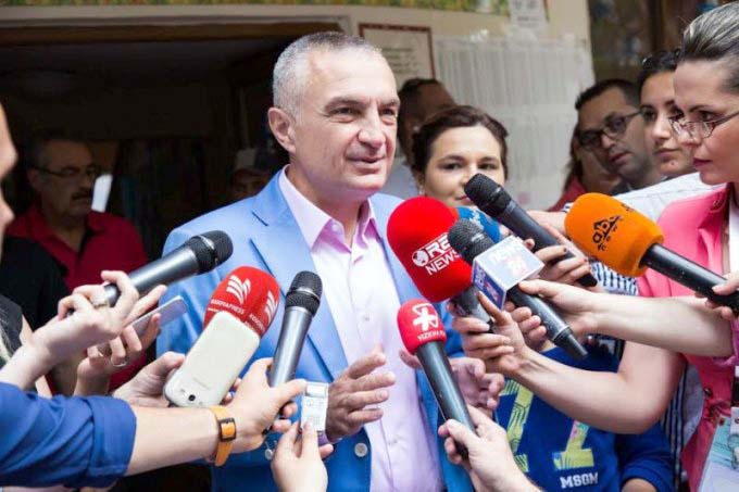 Voton kryeparlamentari Meta: Votoni sot, që të mos ju mbetet merak nesër