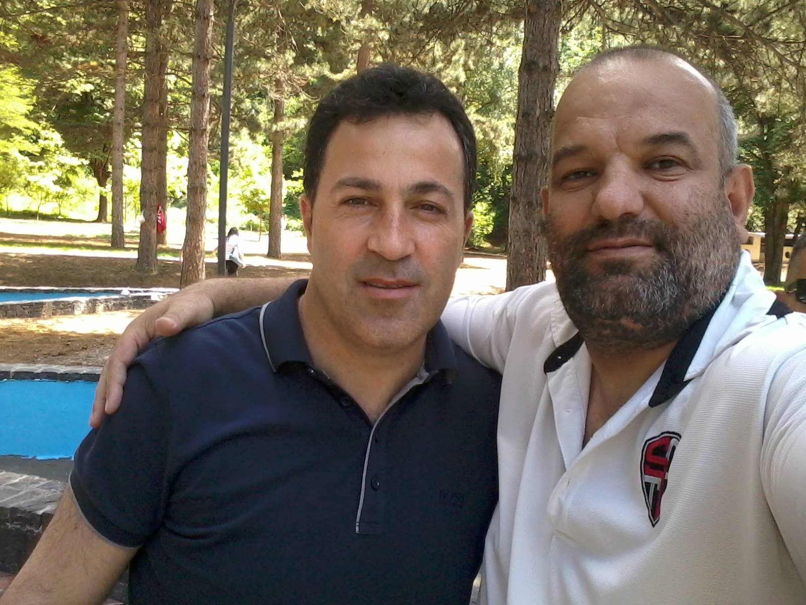 FOTO/ Kënga e Ilir Vrenozit për dhunën e Ramës ndaj Peleshit