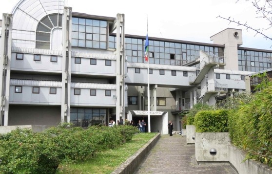 Gjykata njeh si trashegimtarë të pensionistit italian 31 vjeçarin shqiptar, ja çfarë pasurie përfitoi ai