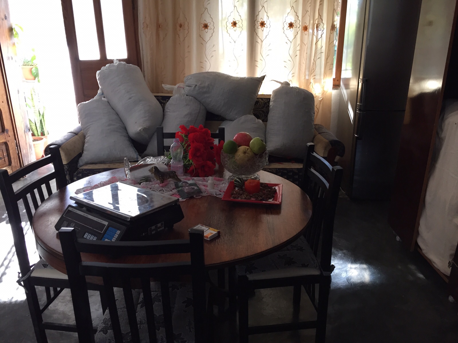 Vlorë, bllokohen 200 kg drogë, në pranga edhe katër femra