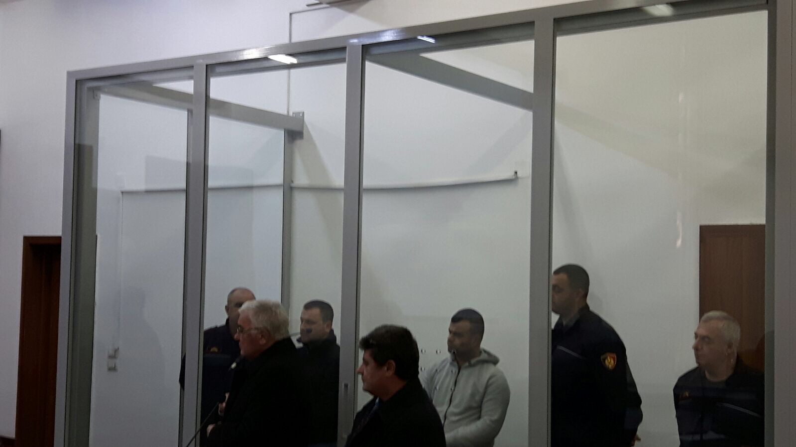 Burg për Neim Avdulajn dhe Ernest Kupën, grabitësit e parave në Rinas