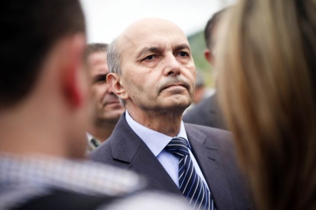 Kryeministri Isa Mustafa, ironi me mediat ne ditën e lirisë së shtypit