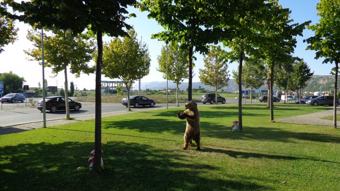 FOTO/ Një deputet privatizon Ishullin e Shëngjinit, një mik i kryeministrit Vilunin