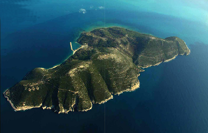 VIDEO & FOTO GALERI/ Ja çfarë hanin e pinin ushtarët në vitet “e famshme” të izolimit në Ishullin e Sazanit