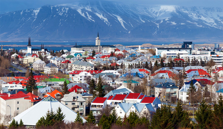 KUSHTET/ Islanda ofron punë për 4000 persona të huaj