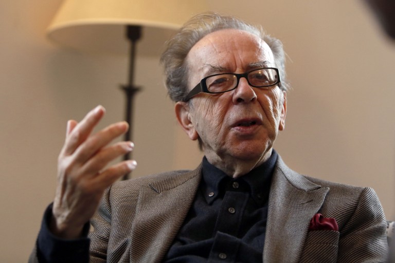 PORTRET/ Ismail Kadare, shkrimtari epokë mbush sot 80 vjeç