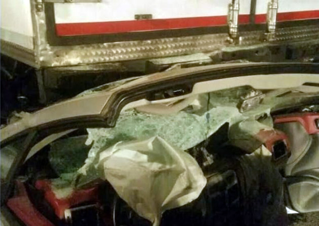 Itali, aksidentohen rëndë dy shqiptarë, makina e tyre futet poshtë kamionit rumun