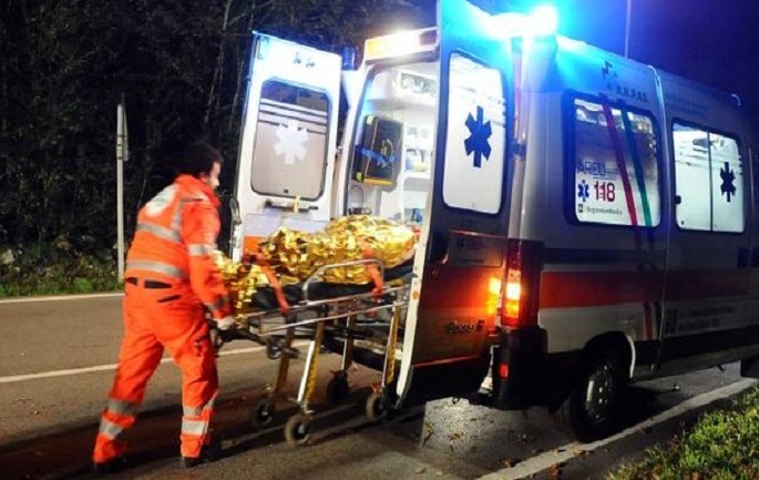 Itali, grindje mes çiftit shqiptar, gruaja hidhet nga ballkoni, burri vetëdigjet me benzinë