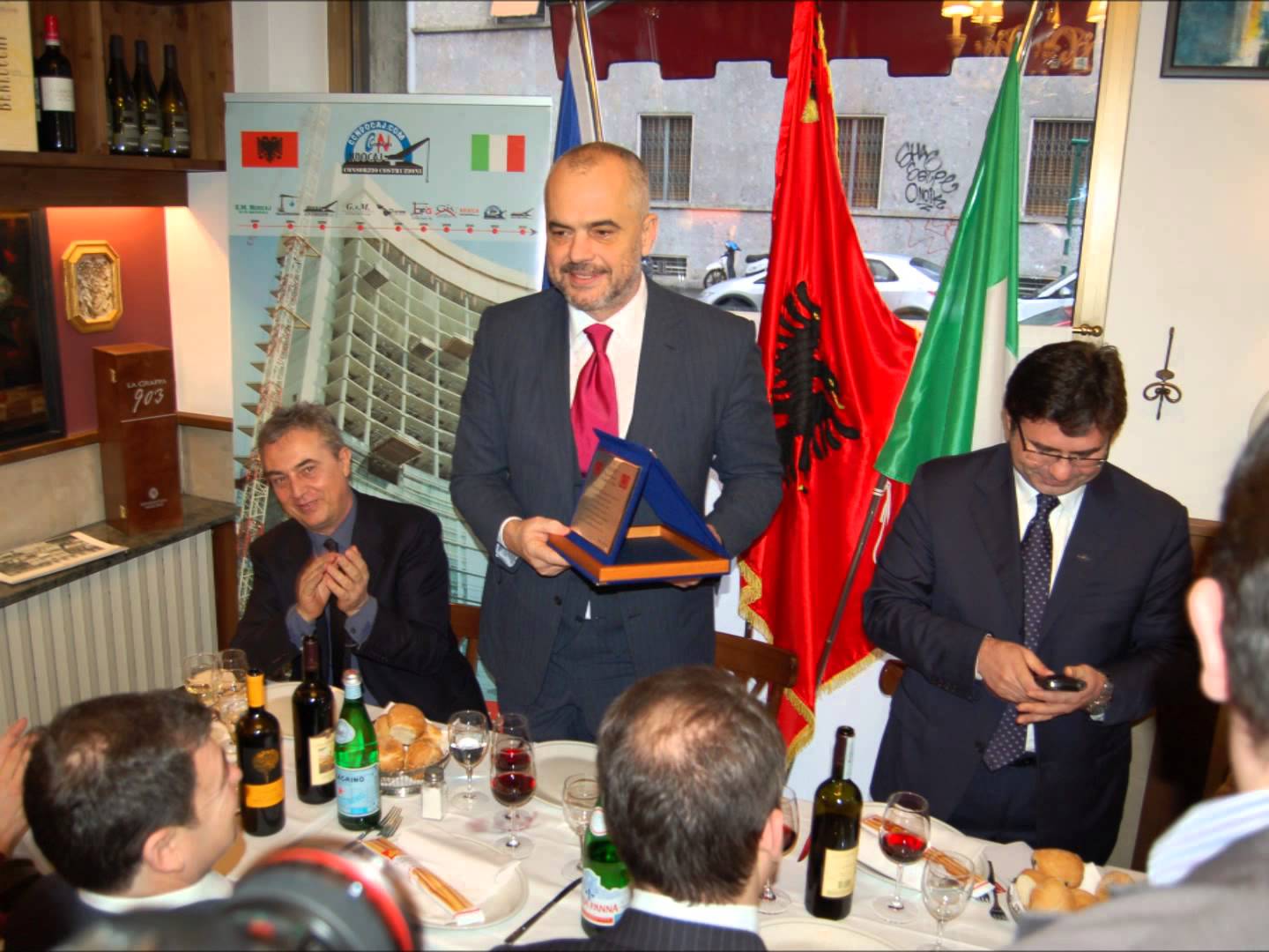 “Rama me Gjushin në Milano, relaks me paratë e shqiptarëve”