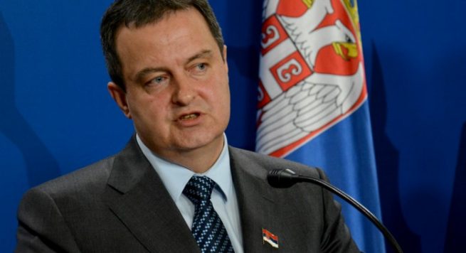 “Dolëm budallenj që pranuam Maqedoninë”