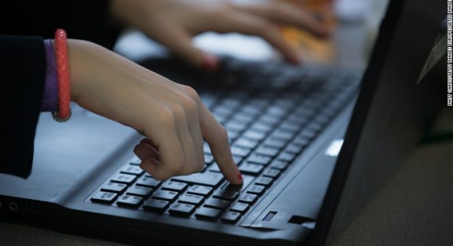 “Justin Bieber” akuzohet për abuzimin seksual të 900 fëmijëve