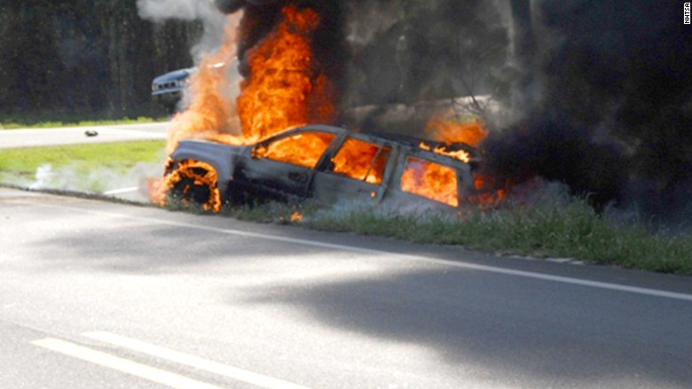 Vlorë, policia gjen një mjet të djegur dhe të braktisur