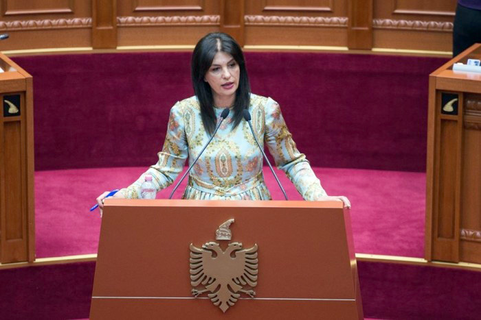 DEBATI/ Topalli: Shqipëria në dorë të Papulit dhe Carapulit, koha që shqiptarët t’u flakin prej zhelesh