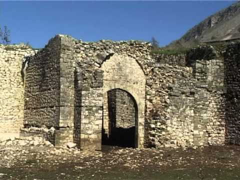 Monumentet e Libohovës në gjendje kritike