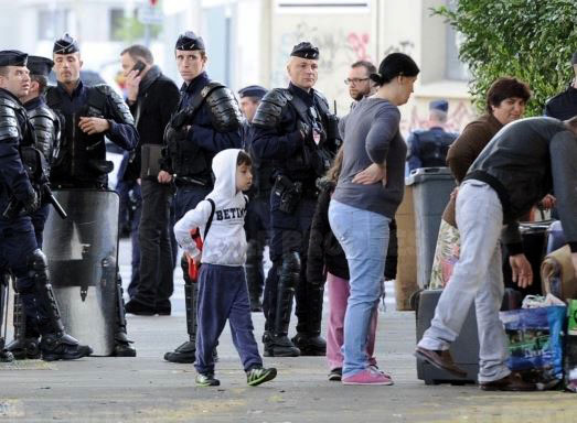 Francë, 200 shqiptarëve ju refuzohet azili, dëbohen nga një kamp në Lion