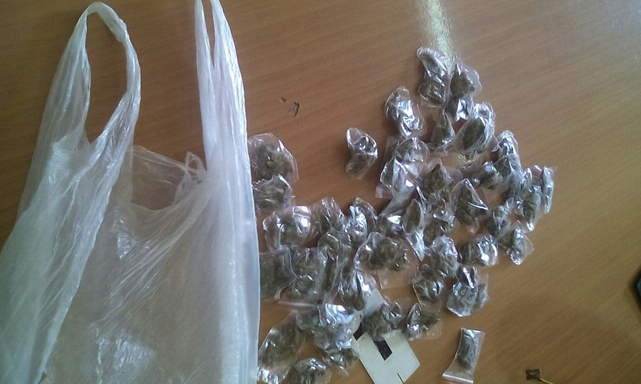 Dy tregtarë hashashi kapen në Morinë, Kukës