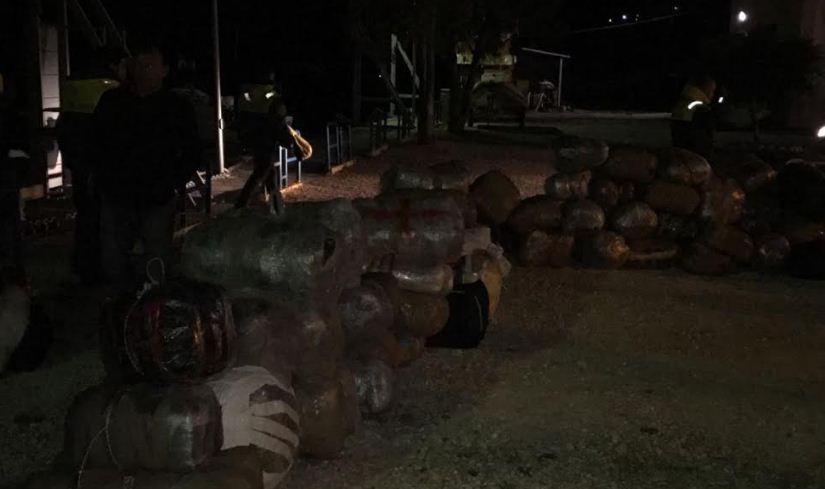 Kapet rreth 1 ton kanabis në Karaburun, 3 skafistët i ikin policisë