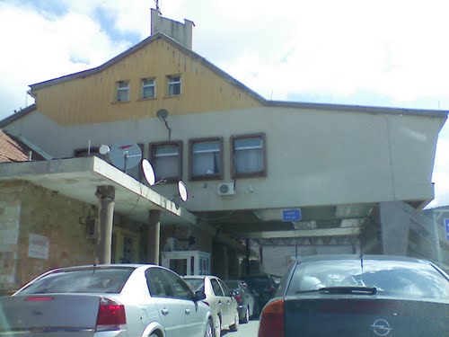 EMRI/ Kapshticë, drogë në serbatorin e makinës, arrestohet shoferi nga Yzberishti