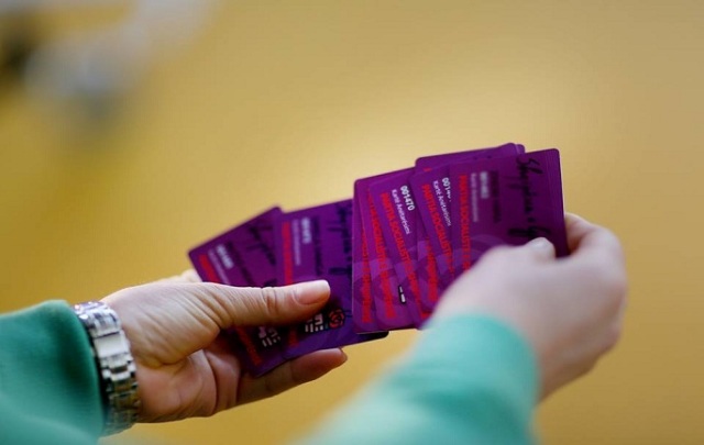 Drejtuesi i LSI ironizon: “Anëtarësia” e PS dhe laburistët britanikë