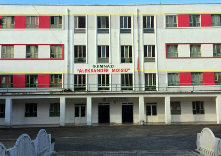 DENONCIMI/ Mafia e drogës terror mbi nxënësit dhe mësuesit e “Aleksandër Moisiut” në Kavajë