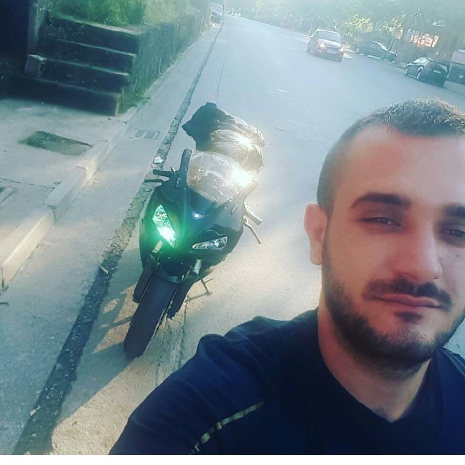 FOTOT/ Kejdi pasion për motorët, porosia e tij nëse vdiste