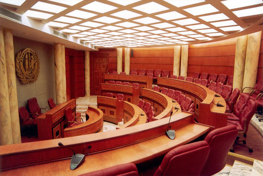 Rama përjashton drejtorët nga gara për këshillin bashkiak, kërkon kandidatë aktivë për fushatën e Veliajt në Tiranë