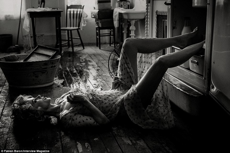 Nicole Kidman sharmante në setin e ri fotografik