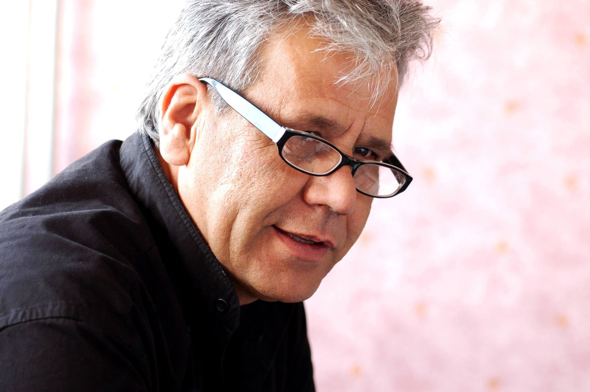 Kim Mehmeti shpërthen përëri: Viktimat e shtëpitë e djegura në Kumanovë edhe nga plehu politik mbarëshqiptar