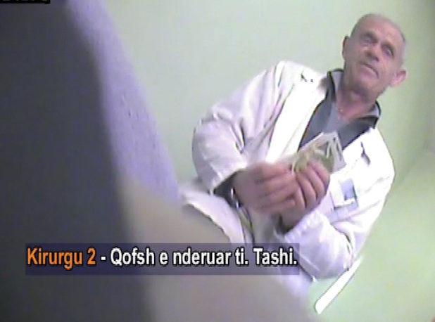 Tre mjekë në ndjekje penale për 200 mijë lekëshin e operacionit