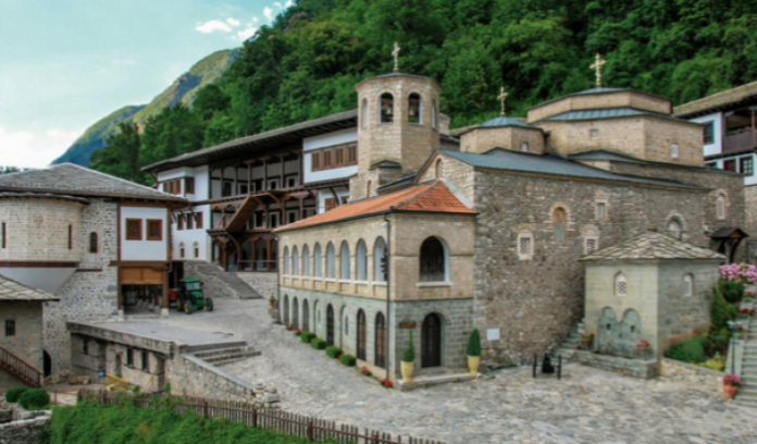 HISTORIKE/Ortodoksët shqiptarë në Maqedoni regjistrohen si komunitet i veçantë