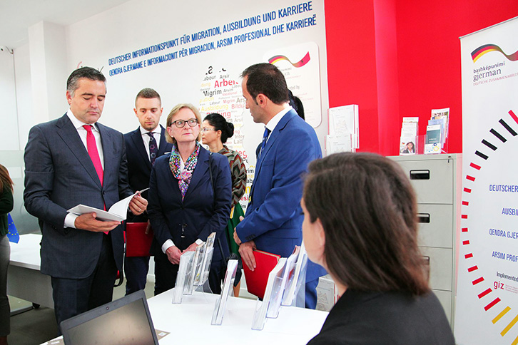 Gjermania kërkon 50 mijë punëtorë të kualifikuar