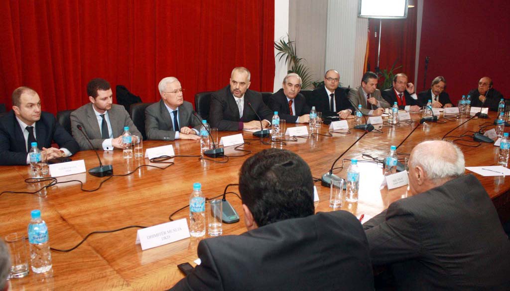 Gjinushi: Konsumi i qeverisë, të majtës i mungojnë 140 mijë vota