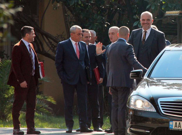 Heshtja që flet, pas takimit te Vila 30, secili shkon në punën e vet