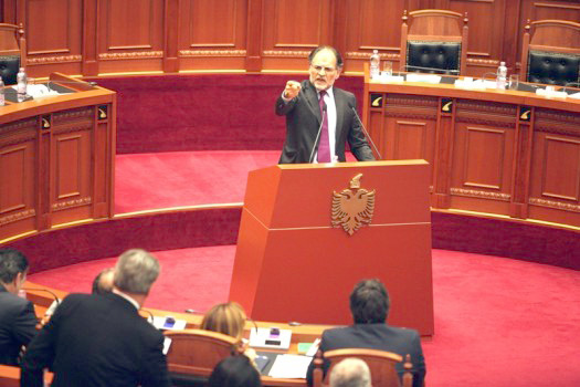 Berisha – Kokëdhimës: Burracak e frikacak që fshihesh pas çitjaneve të Ramës